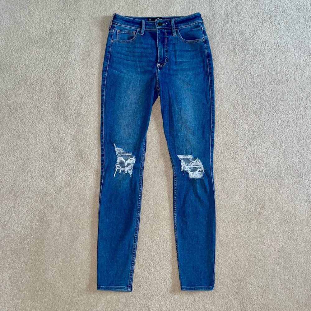 Hollister Ultra High Rise Skinny Ripped Jeans Medium Wash